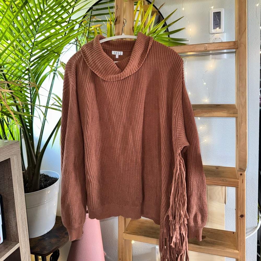 BURNT ORANGE FRINGE SWEATER